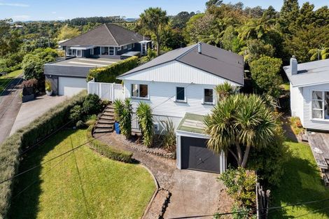 Photo of property in 40 Turakina Street, Merrilands, New Plymouth, 4312