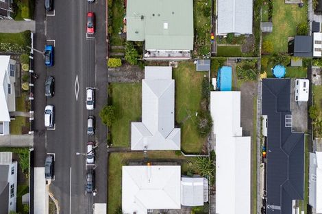 Photo of property in 74 Gover Street, New Plymouth, 4310