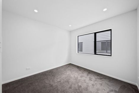 Photo of property in 2/9 Wilson Place, Papakura, 2110