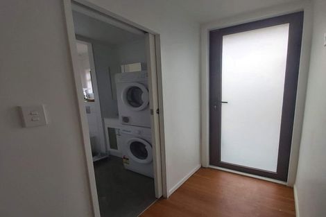 Photo of property in 2/249 Muritai Road, Eastbourne, Lower Hutt, 5013