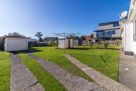 Photo of property in 27 Stoddard Road, Wesley, Auckland, 1041