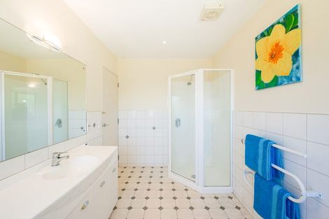 Photo of property in 206 Matai Road, Raumati Beach, Paraparaumu, 5032