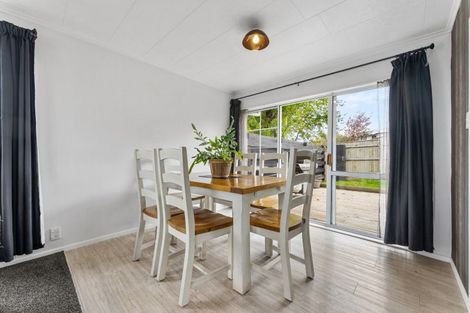 Photo of property in 37 Fraser Drive, Feilding, 4702