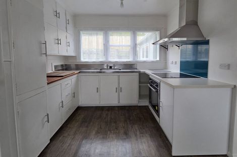 Photo of property in 8a-8b Devon Place, Cannons Creek, Porirua, 5024