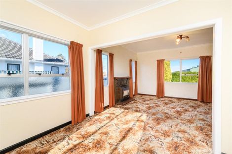 Photo of property in 27 Lower High Street, Marton, 4710