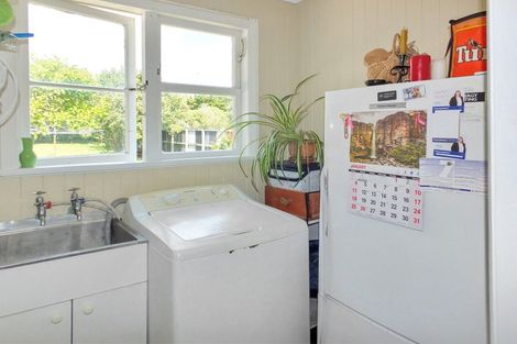 Photo of property in 10 Easton Street, Foxton, 4814