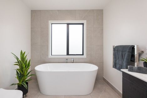 Photo of property in 1298 Taonui Road, Colyton, Feilding, 4775