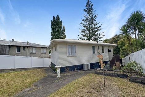 Photo of property in 41 Chorley Avenue, Massey, Auckland, 0614