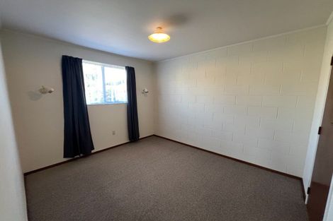 Photo of property in 6 Tiraumea Street, Palmerston North, 4410
