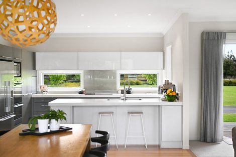 Photo of property in 96 Benn Road, Cambridge, 3495