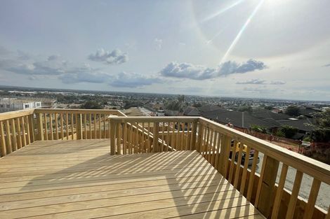 Photo of property in 9a Crestview Rise, Papakura, 2110