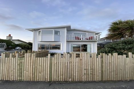 Photo of property in 241 The Esplanade, Petone, Lower Hutt, 5012