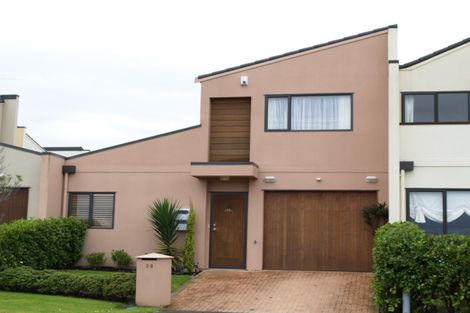 Photo of property in 38 Tiger Drive, Golflands, Auckland, 2013