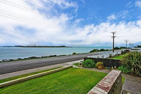 Photo of property in 180 Marine Parade, Bluff, 9814