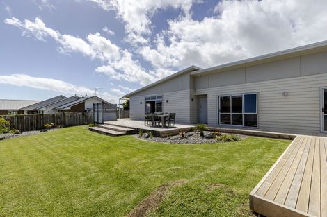 Photo of property in 46 Dillon Drive, Bell Block, New Plymouth, 4312