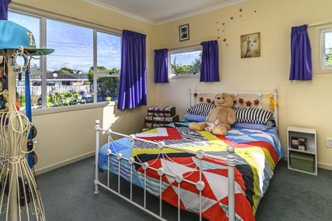 Photo of property in 8 Barrett Street, Westown, New Plymouth, 4310