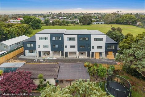 Photo of property in 1/22 Cherry Tree Place, Massey, Auckland, 0614