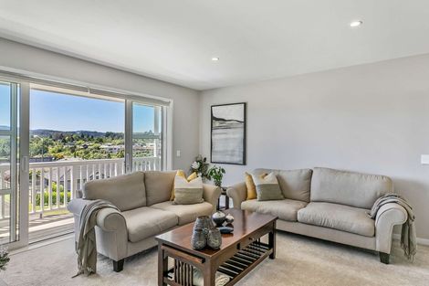 Photo of property in 9 Baxendale Drive, Matipo Heights, Rotorua, 3015