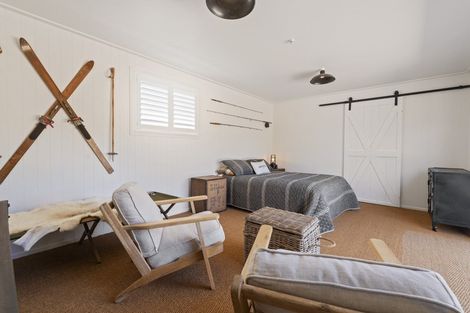 Photo of property in 28 Kinloch Road, Kinloch, Taupo, 3377