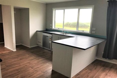 Photo of property in 89 Porikapa Road, Warea, New Plymouth, 4381