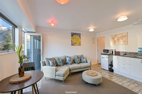 Photo of property in 8 Invincible Drive, Glenorchy, 9372