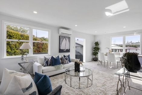 Photo of property in 1/92 Commissariat Road, Mount Wellington, Auckland, 1060