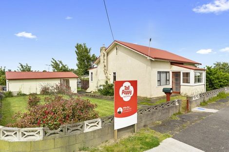 Photo of property in 72 Avenue Road, Foxton, 4814