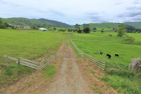 Photo of property in 98 Konini Street, Tokomaru, Palmerston North, 4474