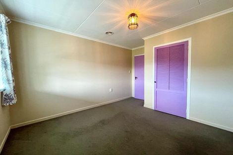 Photo of property in 89c Poplar Grove, Whalers Gate, New Plymouth, 4310