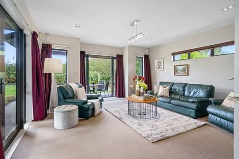 Photo of property in 233 Fencourt Road, Cambridge, 3493