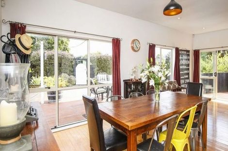 Photo of property in 89 Roberts Road, Te Atatu South, Auckland, 0610