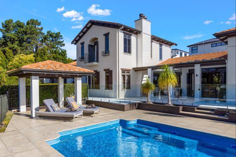 Photo of property in 21 Penwood Close, East Tamaki Heights, Auckland, 2016