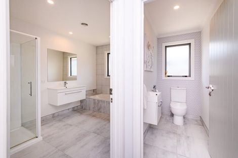 Photo of property in 5 Stratford Court, Fitzherbert, Palmerston North, 4410