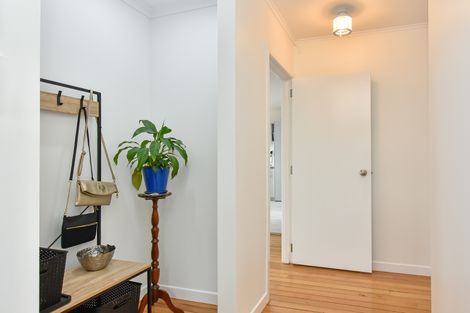 Photo of property in 5a Bunnythorpe Road, Papakura, 2110