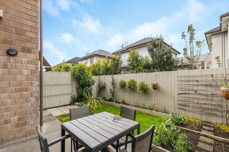 Photo of property in 24 Purchas Hill Drive, Stonefields, Auckland, 1072