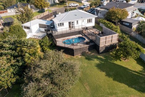 Photo of property in 16 Brown Terrace, Te Puke, 3119