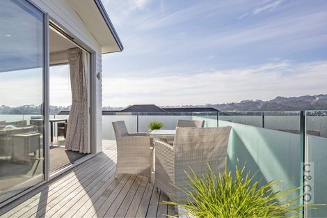 Photo of property in 4 Tauwaka Crescent, Riverhead, 0820