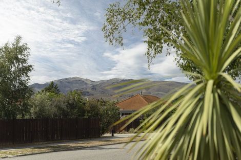 Photo of property in 11 Jollys Road, Cromwell, 9310