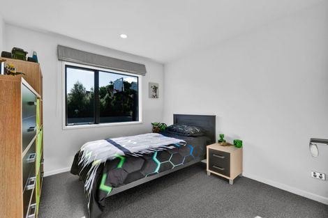 Photo of property in 5-7 Adam Lile Drive, Highlands Park, New Plymouth, 4312