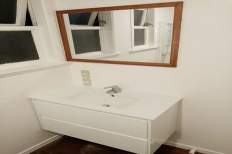 Photo of property in 105 Severn Street, Island Bay, Wellington, 6023