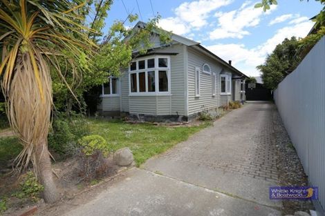 Photo of property in 221 Geraldine Street, Edgeware, Christchurch, 8013