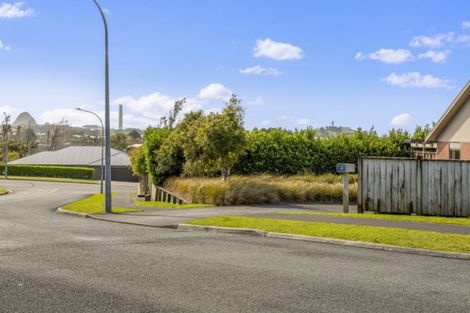 Photo of property in 3 Manuka Place, Whalers Gate, New Plymouth, 4310