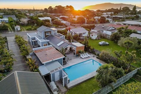 Photo of property in 31 Rauparaha Street, Waikanae Beach, Waikanae, 5036