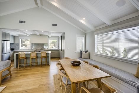 Photo of property in 12 Taruna Place, Havelock North, 4130