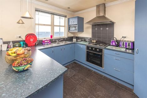 Photo of property in 10 Leamington Street, Castlecliff, Whanganui, 4501