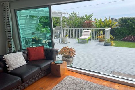 Photo of property in 2/28 Bayswater Avenue, Bayswater, Auckland, 0622