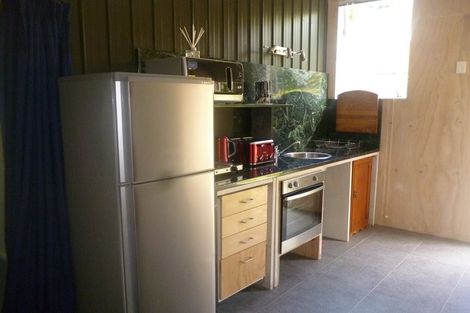 Photo of property in 787 Scenic Drive, Henderson Valley, Auckland, 0612