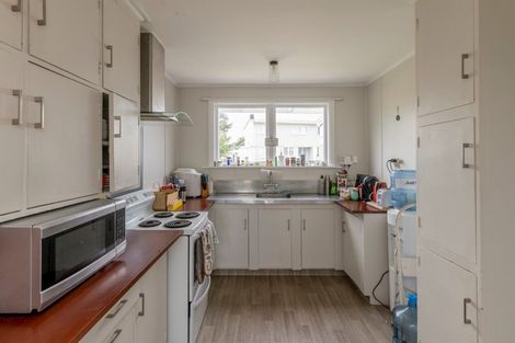 Photo of property in 16 Mahoe Street, Levin, 5510