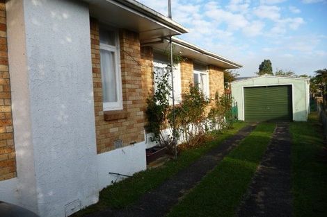 Photo of property in 14 Bear Street, Waverley, 4510