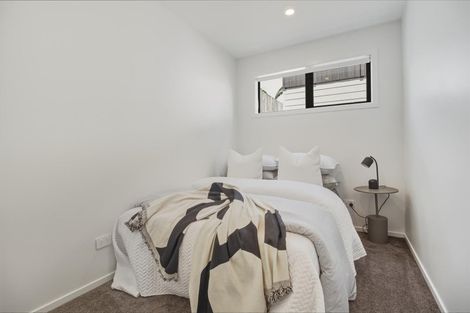 Photo of property in 85a Awaroa Road, Sunnyvale, Auckland, 0612